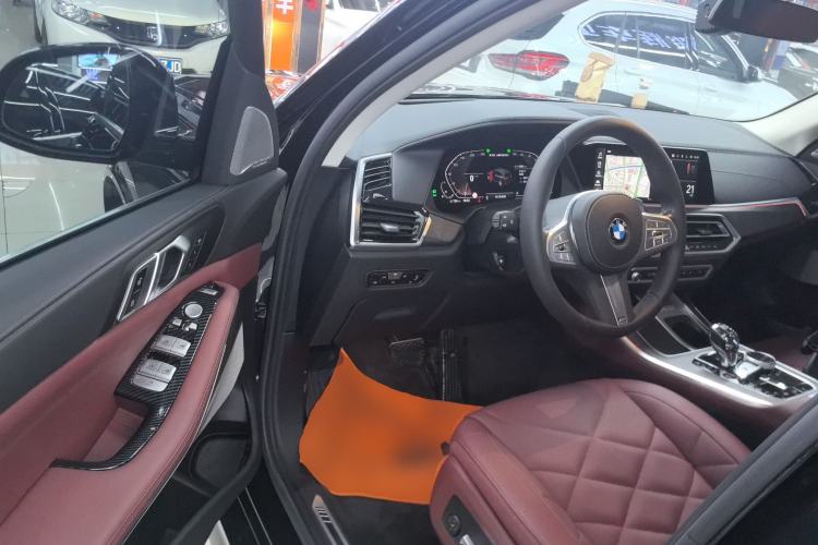 Used BMW X5 2022 Restyled xDrive 30Li Luxury Version M Sport Package
