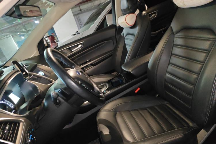 Used Ford Edge 2016 EcoBoost 245 Two-Wheel-Drive Titanium 7-Seater
