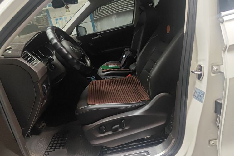 Used Volkswagen Tiguan L 2017 330TSI Automatic Two-Wheel Drive Flagship Edition
