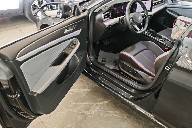 Used Volkswagen Lamando 2023 Lavida L 280TSI DSG Cool & Spicy Edition