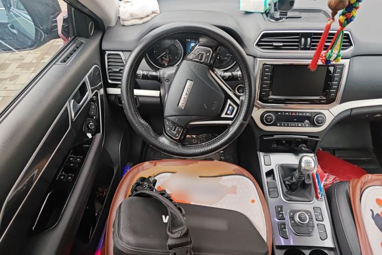 Used Haval H6 Coupe 2015 Blue-Label Facelift 2.0T Manual Two-Wheel Drive Urban Version Steering Wheel