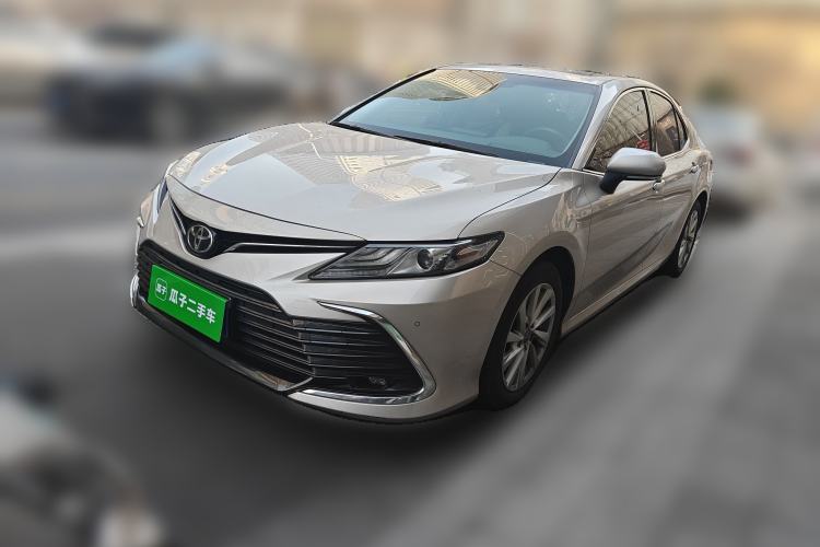 Used Toyota Camry 2021 2.0G Luxury Edition
