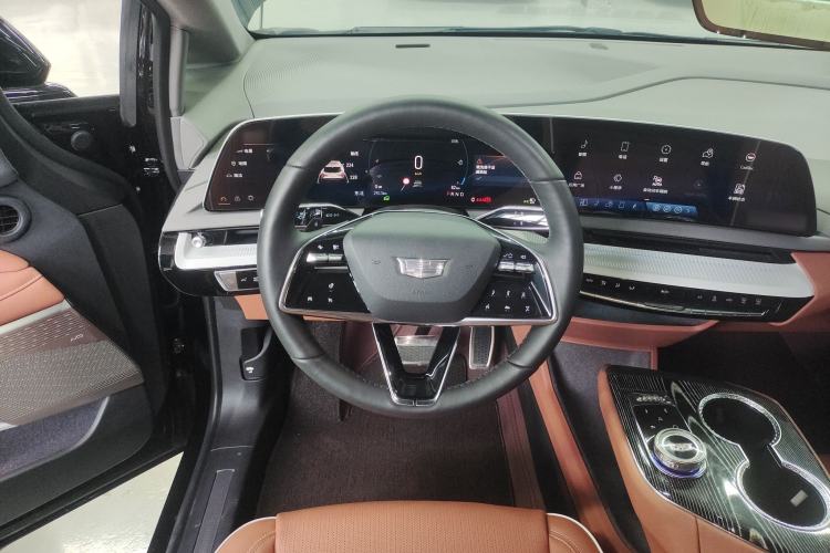 Used Cadillac OPTIQ 2024 Standard Range Version