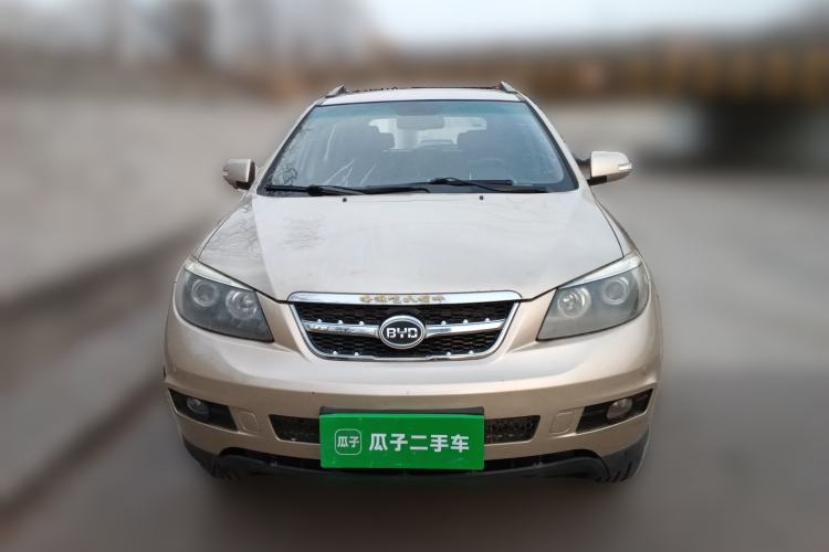 Used BYD S6 2014 2.4L Automatic Prestige 5-Seater