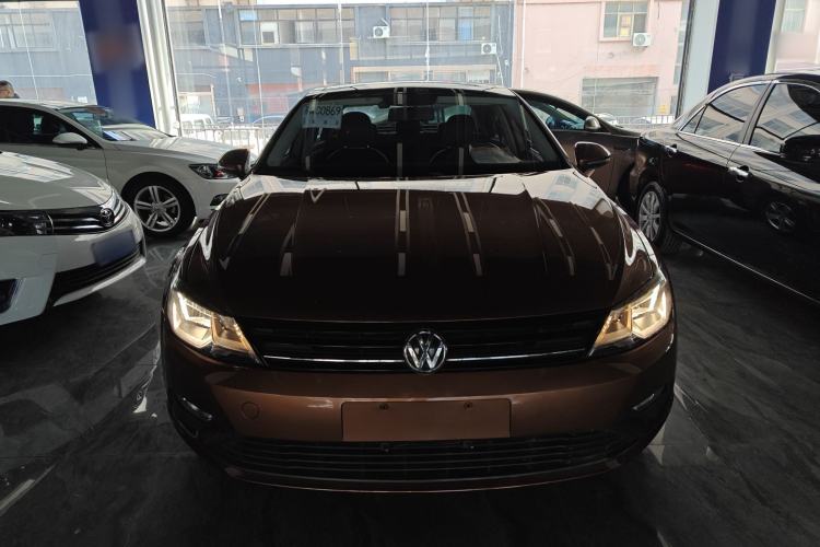 Used Volkswagen Lamando 2017 230TSI DSG Fashion Edition
