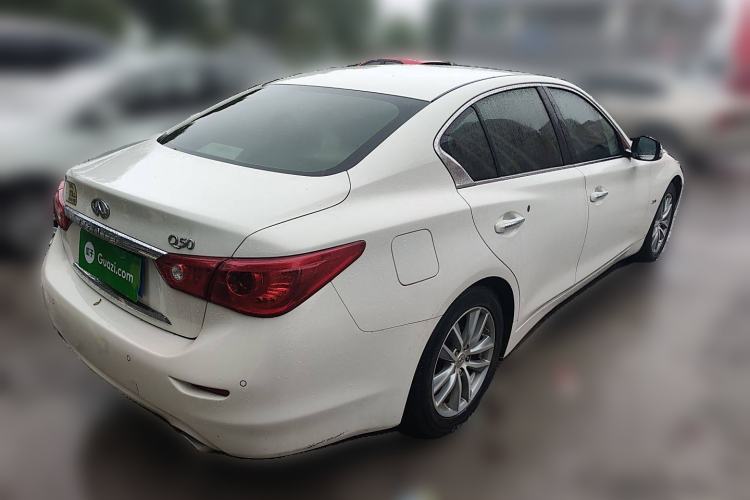 Used Infiniti Q50 2014 2.0T Luxury Edition
