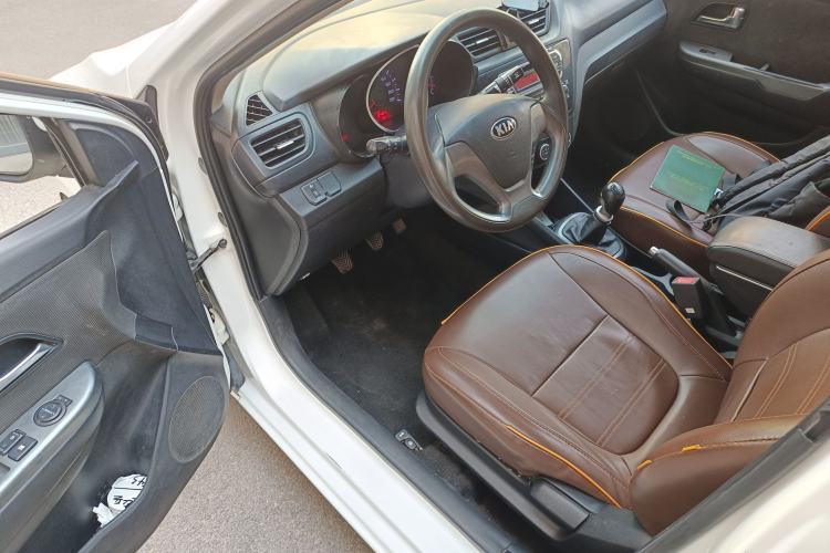 Used Kia K2 2015 Sedan 1.4L MT GLS