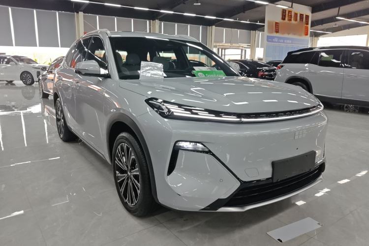 Used Geely Galaxy Xingjian 7 EM-i 2025 120km Flagship Edition Front Right 45 Deg