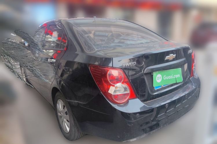 Used Chevrolet Aveo Sonic 2011 Sedan 1.4L MT SL