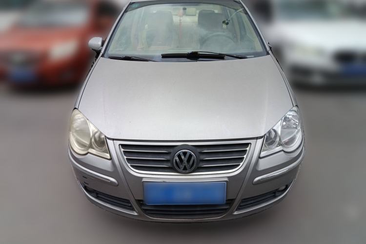 Used Volkswagen Polo 2009 Jingqu 1.4L Manual - Elegant Edition