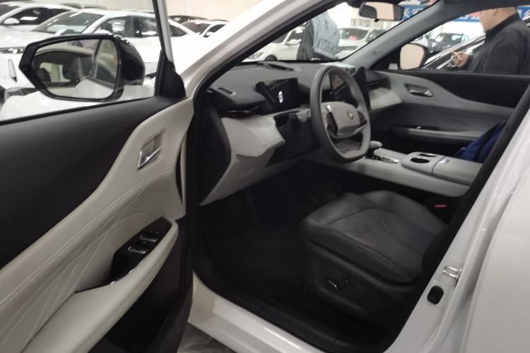 Used Changan UNI-Z New Energy 2024 Blue Whale Smart Electric iDD 125km Beyond Edition
