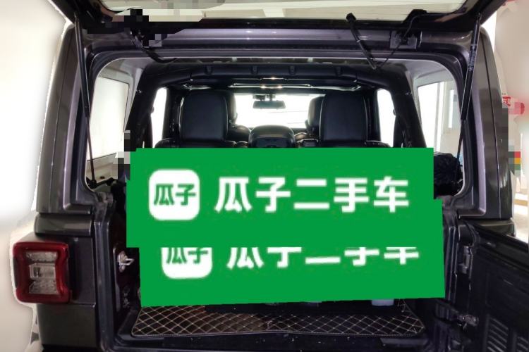 Used Jeep Wrangler 2022 2.0T High Altitude Four-Door Edition Trunk