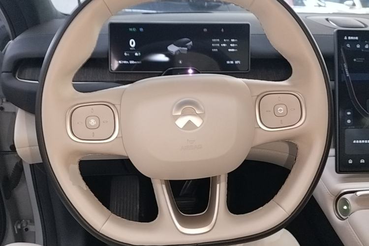 Used Nio ES6 2023 75 kWh
