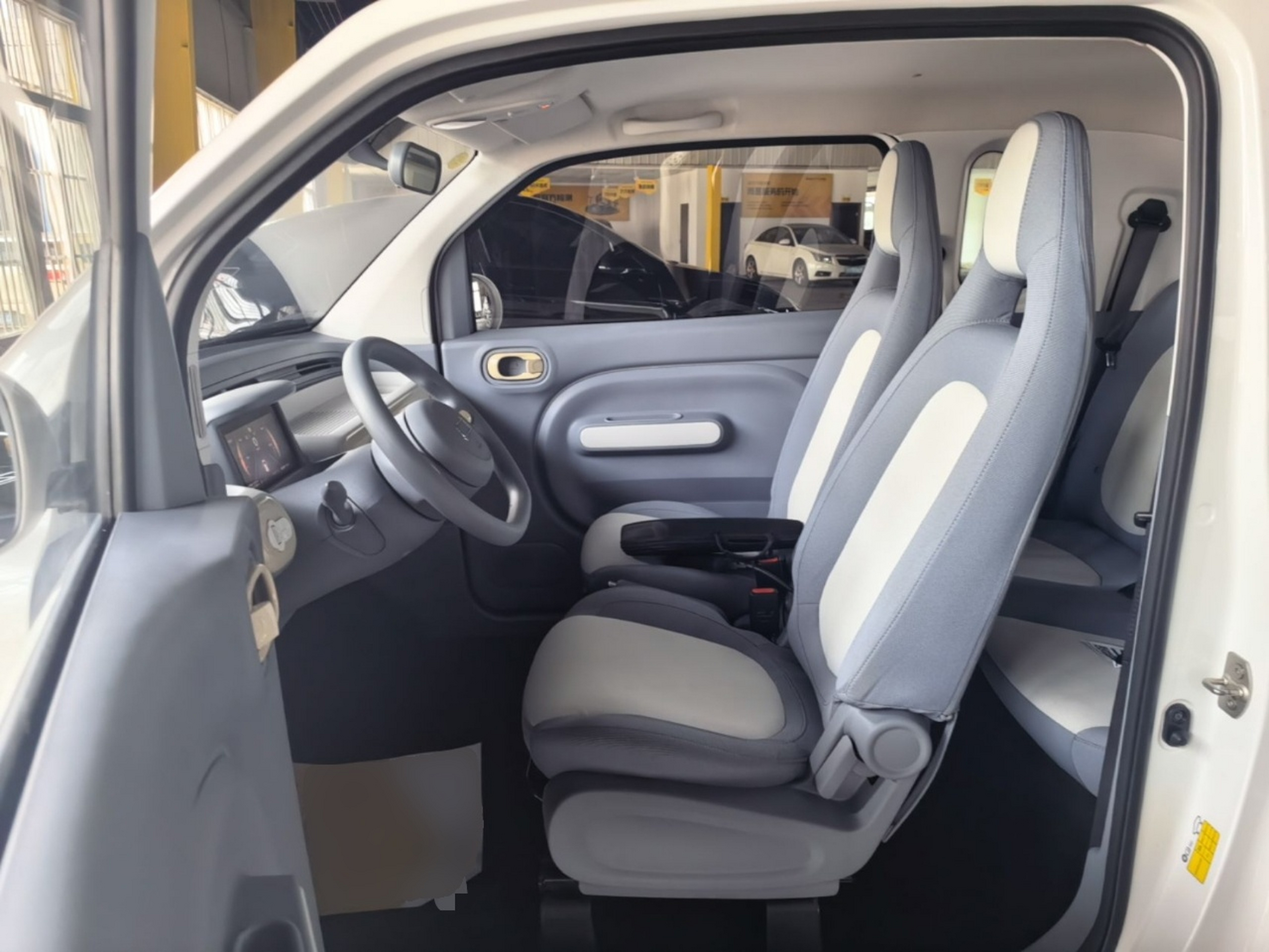 Interior delantero