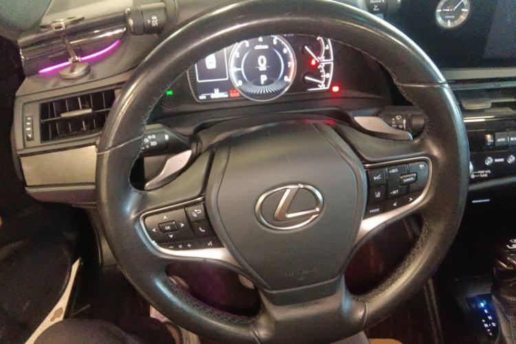 Used Lexus ES 2021 200 Excellence Edition