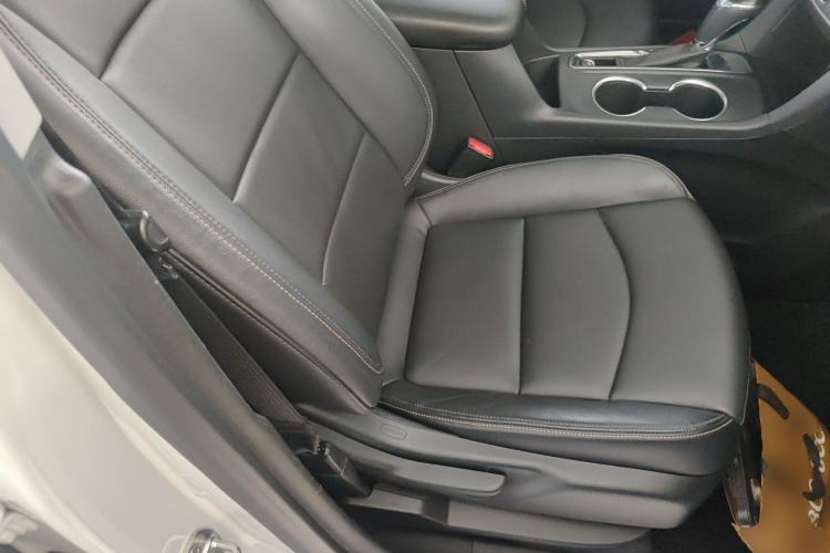 Used Chevrolet Equinox 2019 535T Automatic YuJie Edition China VI Right Front Seat