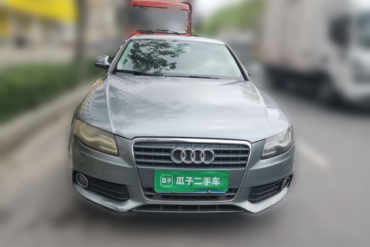 Used Audi A4L 2012 2.0 TFSI automatic Comfort trim level Front