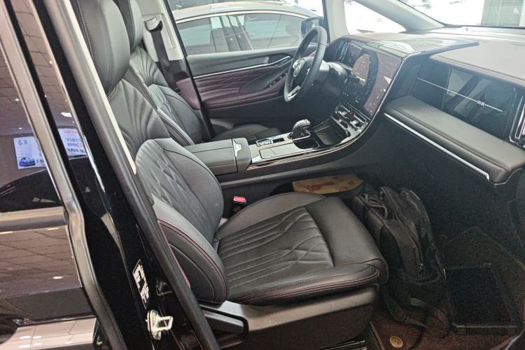 Used GAC Trumpchi M8 2024 Master Series 400T Prestige Edition