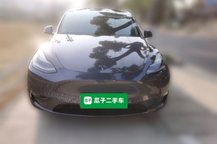 Used Tesla Model Y 2021 Long-Range All-Wheel-Drive Version