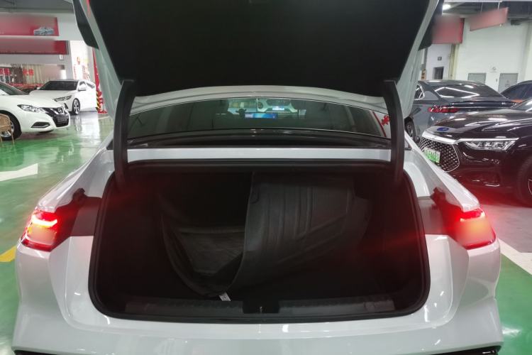 Used Geely Galaxy 8 2025 130km EM-i Flagship Edition Trunk