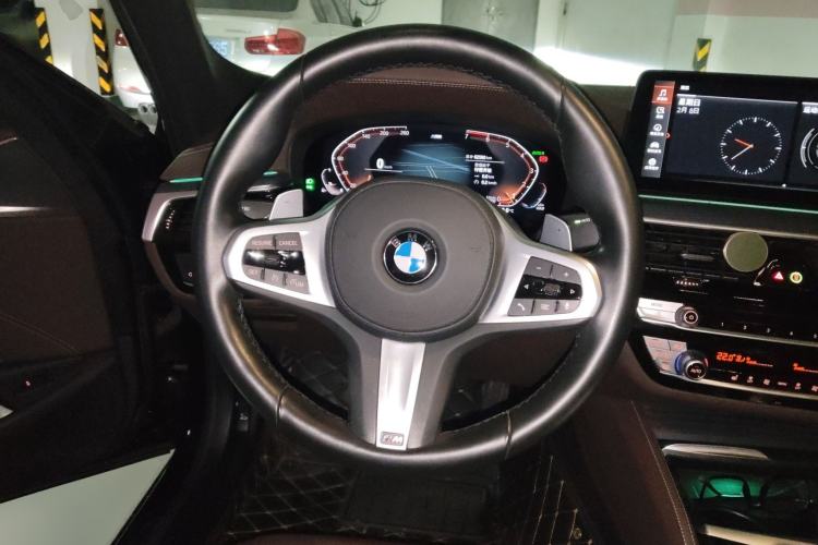 Used BMW 5 Series 2021 530Li Leading Model M Sport Package Steering Wheel
