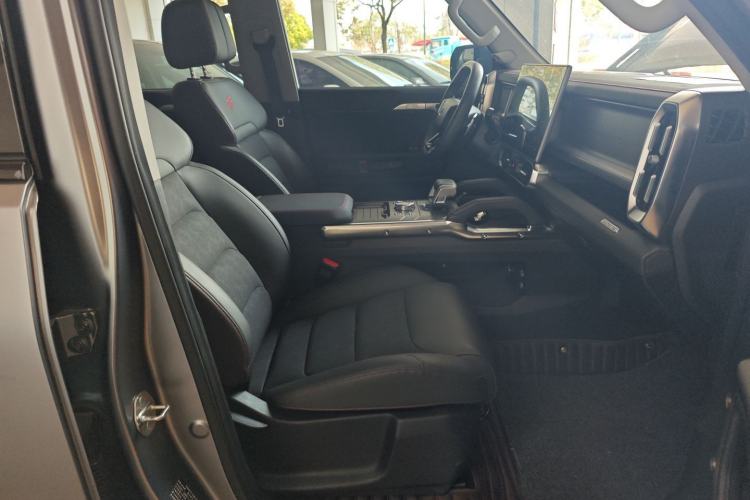 Used JETOUR Traveler 2023 2.0T All-Wheel-Drive CrossPRO