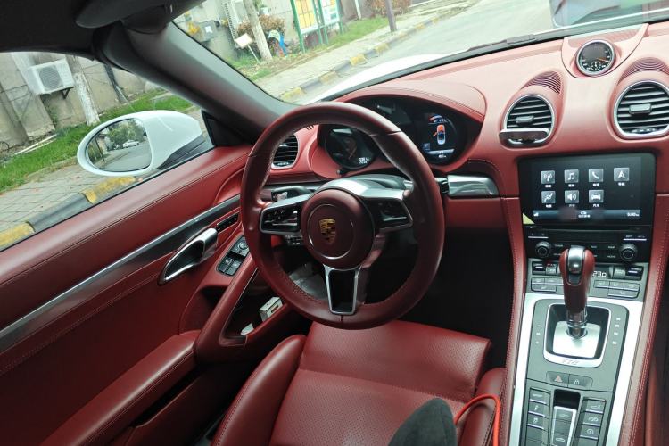 Used Porsche 718 2022 Boxster 2.0T Steering Wheel