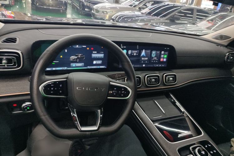 Used Chery Tiggo 9 2023 Facelift 2.0T Dual-Clutch Two-Wheel Drive Luxury Edition 5 Seats