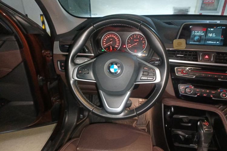 Used BMW X1 New Energy 2018 xDrive25Le Luxury Model Steering Wheel