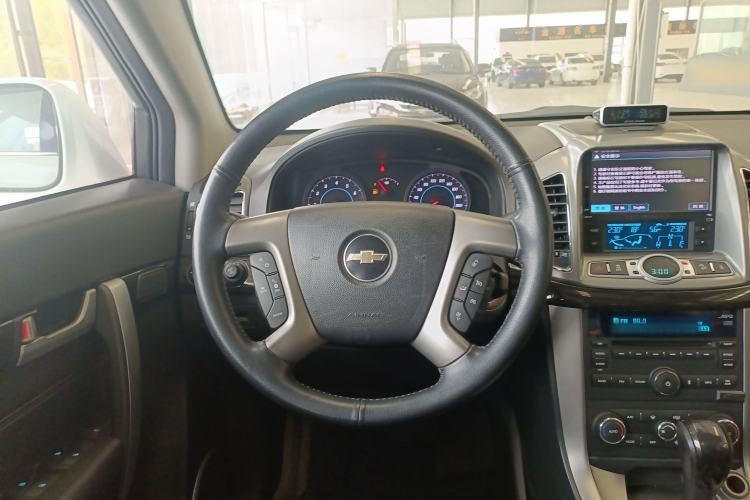 Used Chevrolet Captiva 2014 2.4L 4x4 Flagship Edition 7 Seats