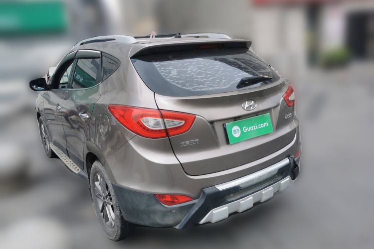 Used Hyundai ix35 2015 2.0L Automatic 2WD Smart Type China IV