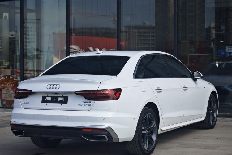 Used Audi A4L 2020 40 TFSI Luxury Dynamic Model Exterior 3