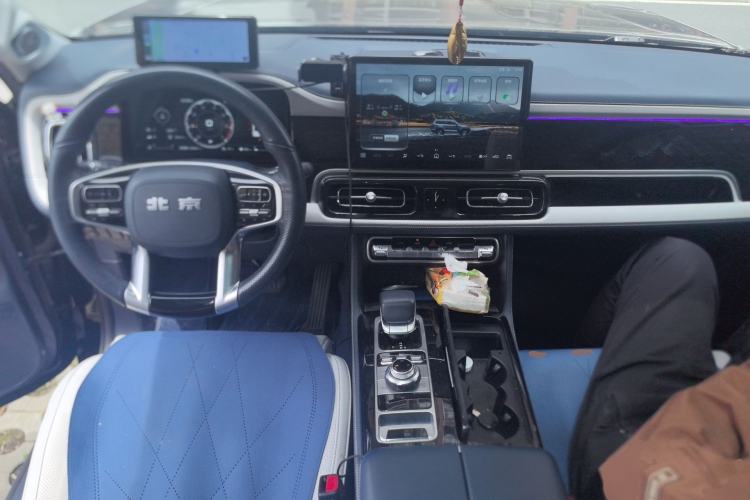 Used BAIC Off-Road BJ60 2022 2.0T Weekend Edition Five-Seater Center Console