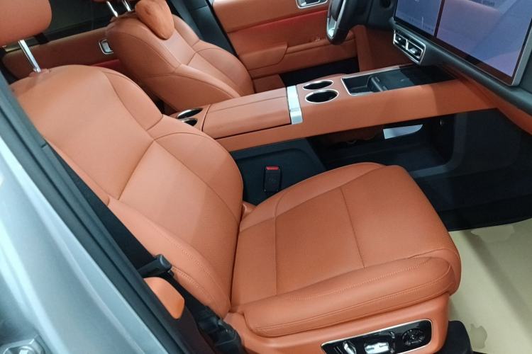 Used Li Auto L8 2023 Max model