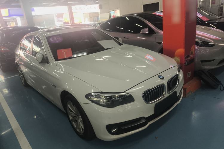 Used BMW 5 Series 2014 520Li Elegant Model
