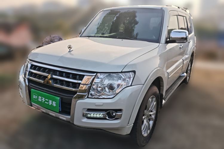 Used Mitsubishi Pajero 
