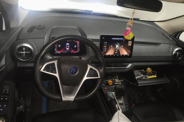 Used BYD Yuan New Energy 2019 EV535 Smart Connect Trendsetting Model
