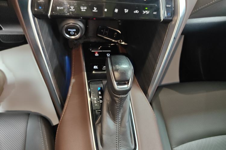 Used Toyota Harrier 2022 Dual-Engine 2.5L CVT Four-Wheel Drive Luxury Edition