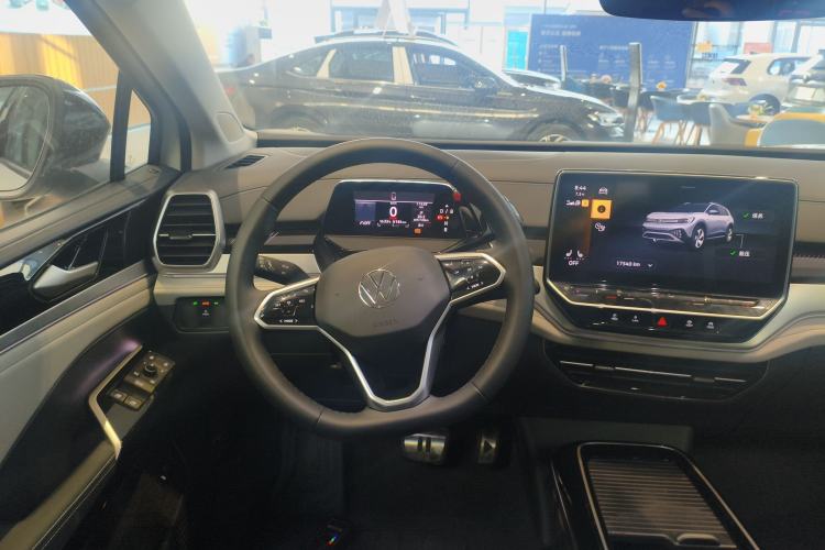 Used Volkswagen ID.6 CROZZ 2022 Long-Range PRO Edition
