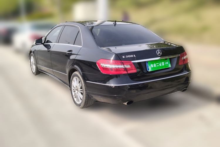 Used Mercedes-Benz E-Class 2013 E 260 L CGI Elegant Model
