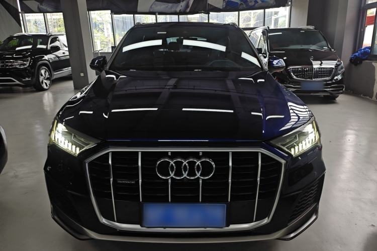 Used Audi Q7 2020 55 TFSI quattro S line sports model