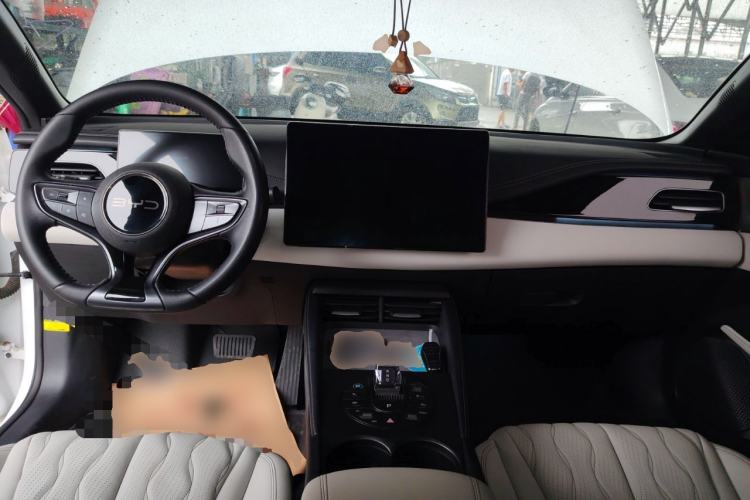 Used BYD Seal 06 New Energy 2024 DM-i 120KM Flagship Model Center Console