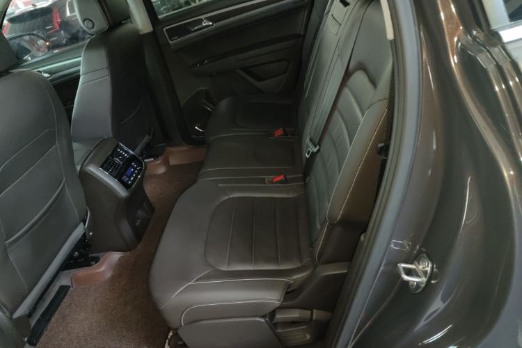 Used Volkswagen Teramont 2017 330TSI Two-Wheel-Drive Luxury Edition
