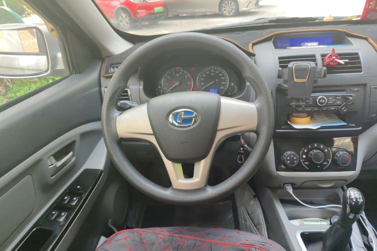 Used BAIC Changhe M50S 2015 1.5L facelift economy class DAM15DL