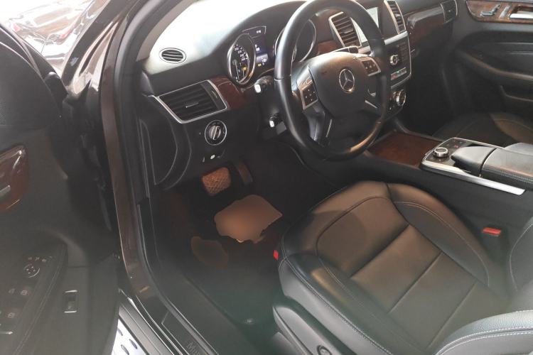 Used Mercedes-Benz M-Class 2014 ML 400 4MATIC Dynamic Model
