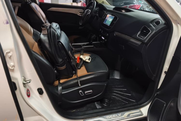Used Geely Auto Vision X6 2016 1.3T CVT Flagship Model
