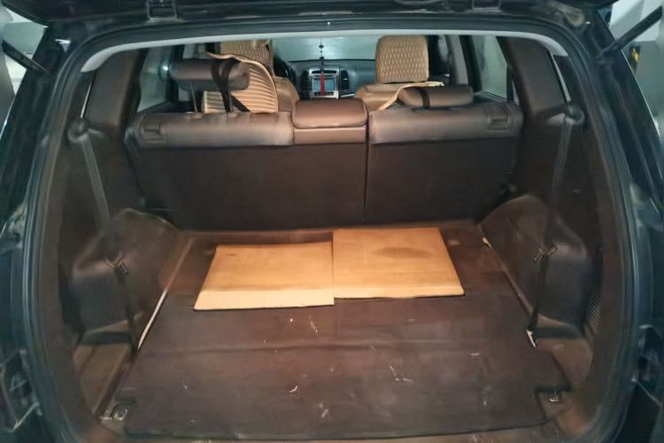 Used Hyundai Santa Fe Classic 2012 2.4 Comfort Edition 7-Seater Four-Wheel Drive
