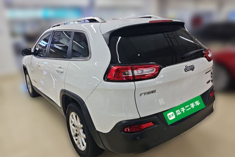 Used Jeep Cherokee 2016 2.4L Leading Edition Rear Left 45 Deg