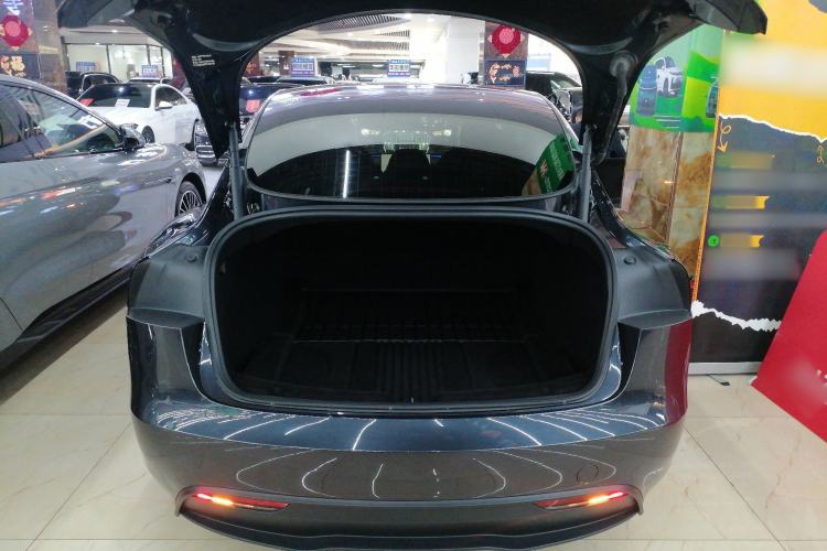 Used Tesla Model 3 2023 Rear-Wheel-Drive Version
