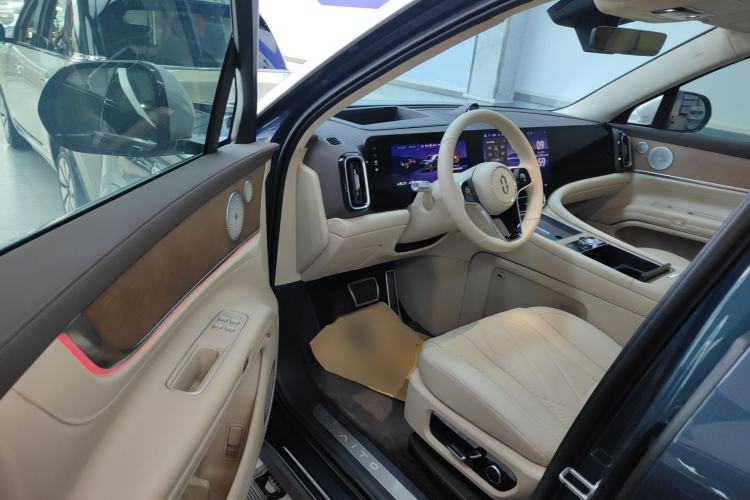 Used Hima AITO M9 2024 Range-Extended Ultra Version 42 kWh 6-Seater Model
